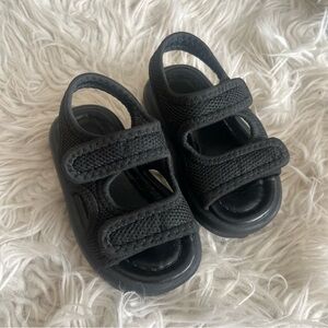 black toddler boy sandals